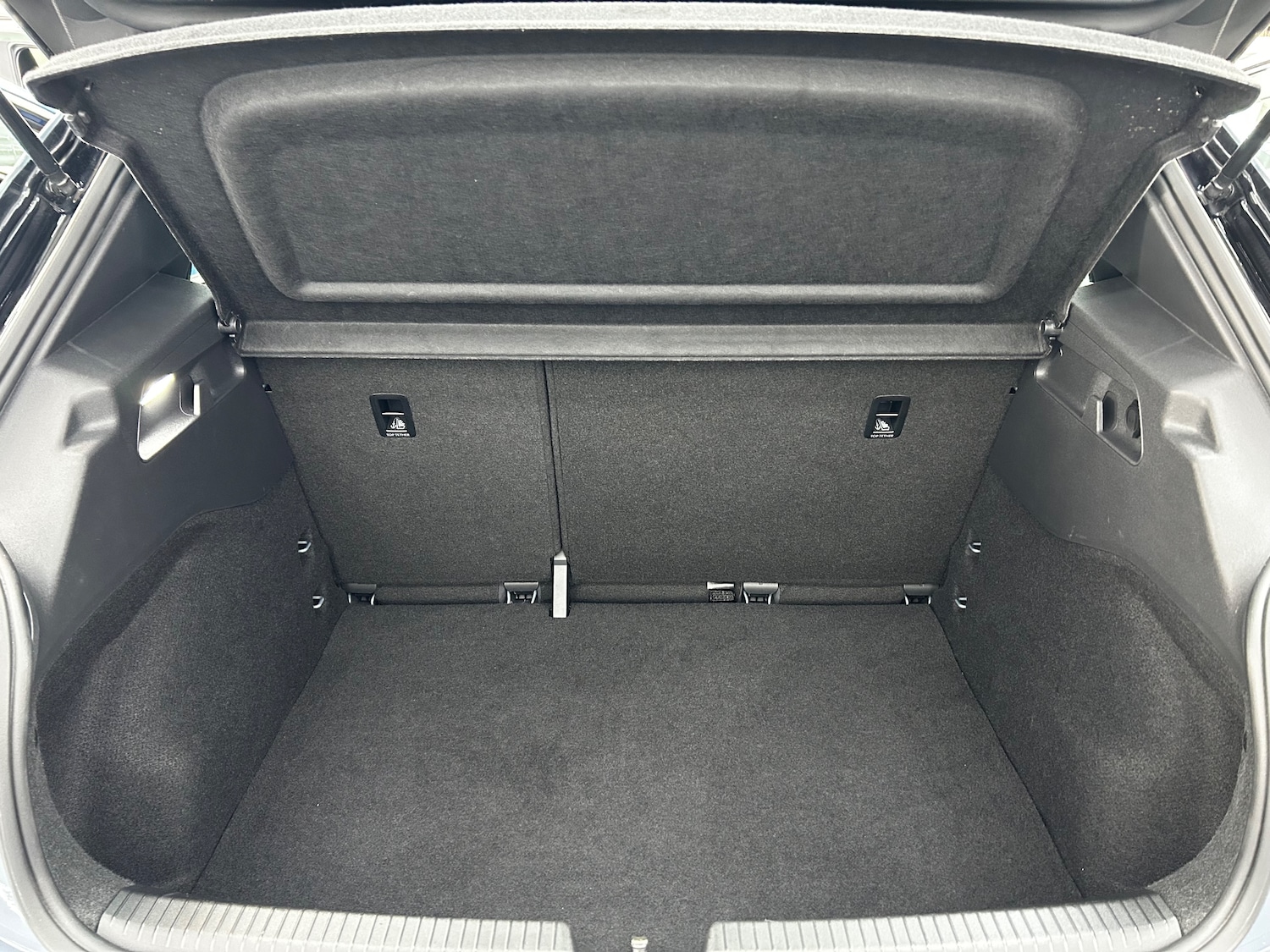 Used Volkswagen ID.3 2020 for sale - 76613484: Photo 28