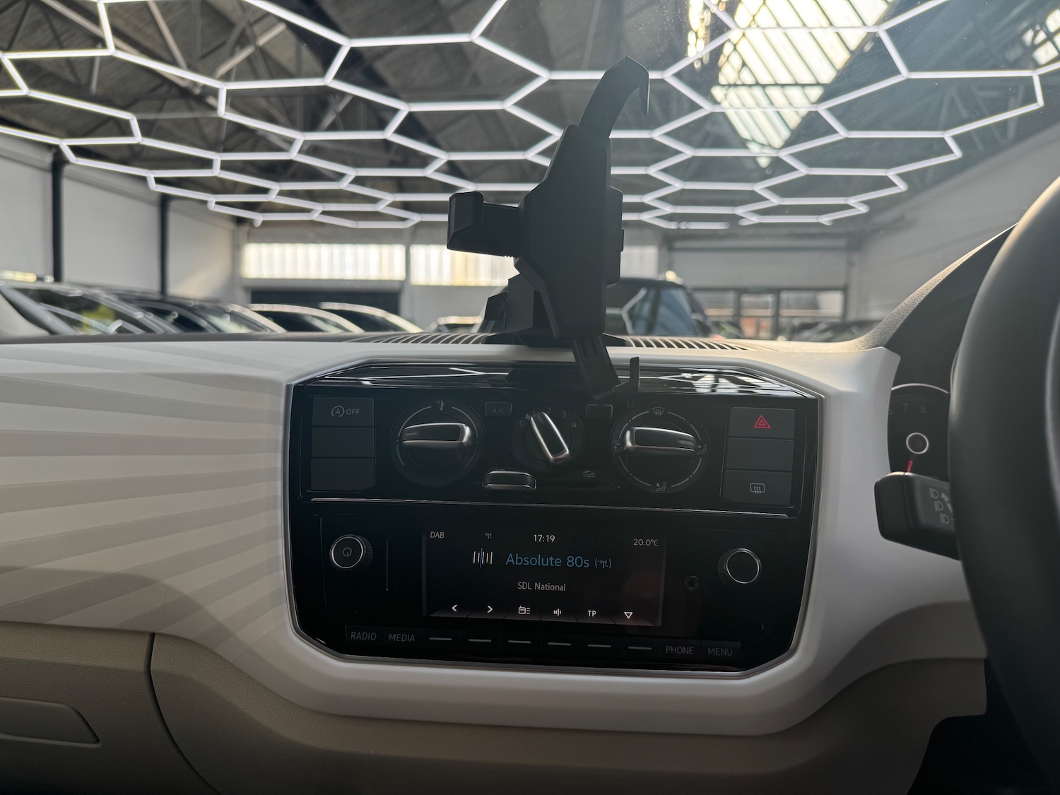 Used Volkswagen up! 2019 for sale - 76613473: Photo 15