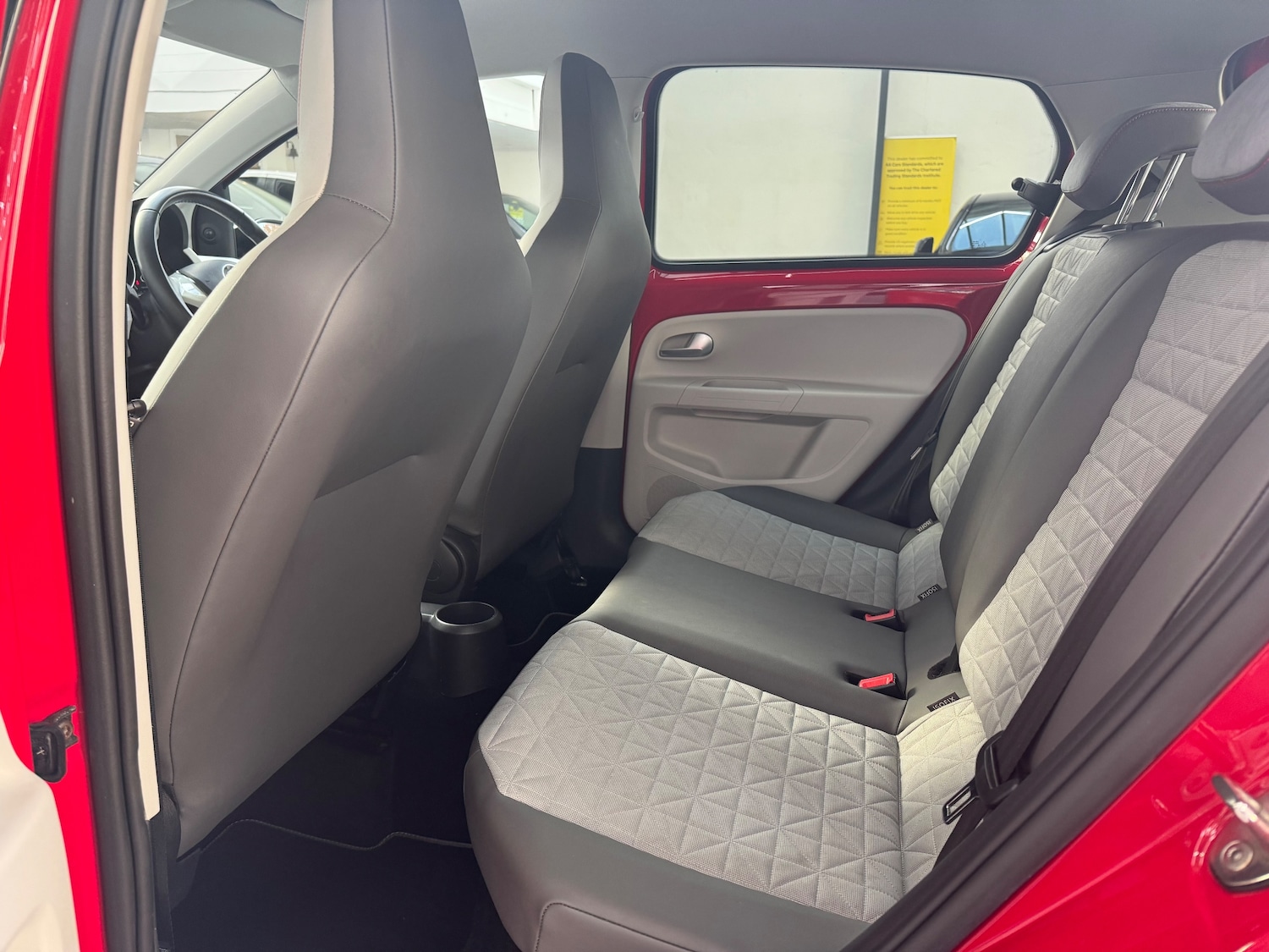 Used Volkswagen up! 2019 for sale - 76613473: Photo 18