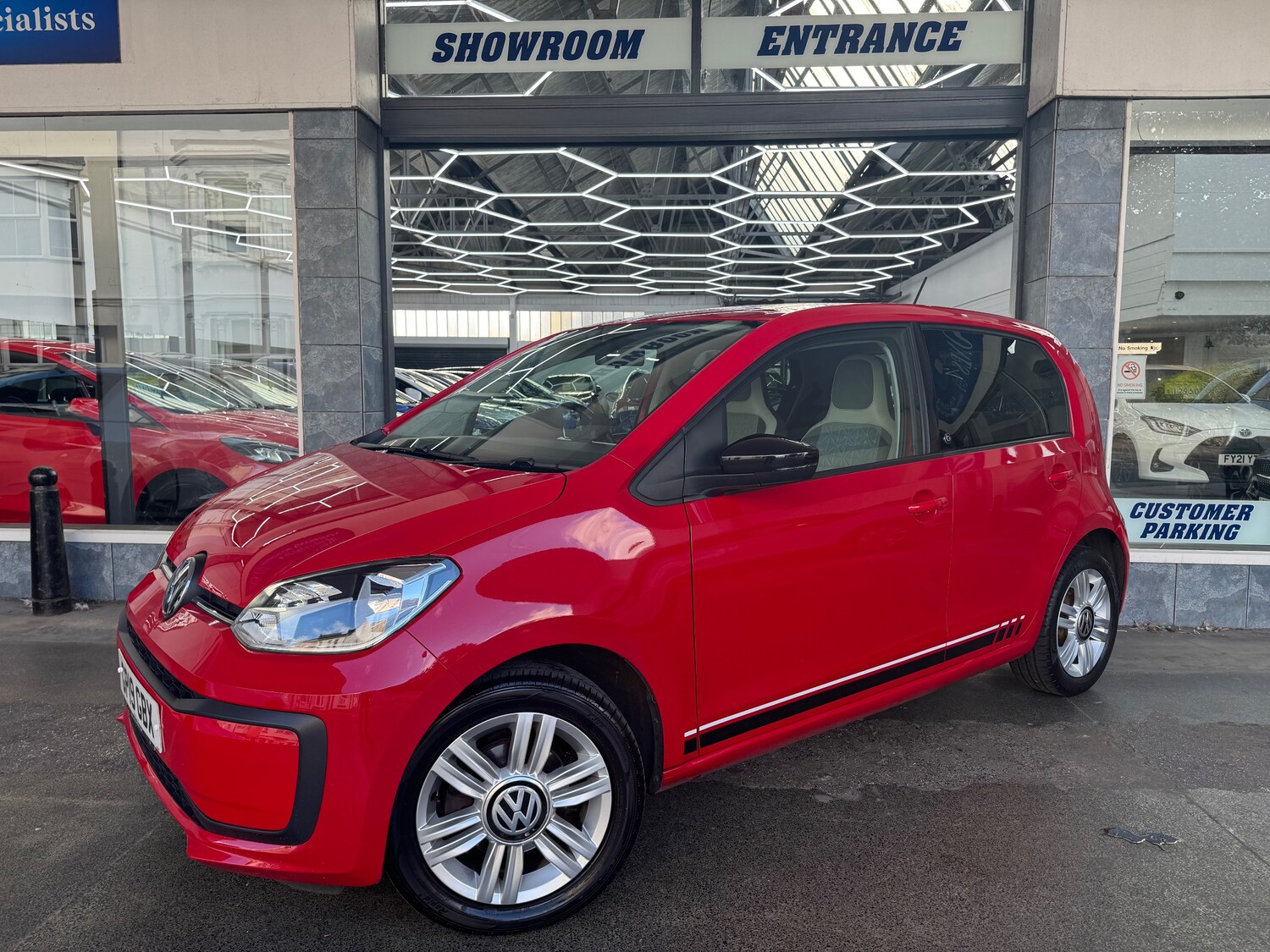 Used Volkswagen up! 2019 for sale - 76613473: Photo 3