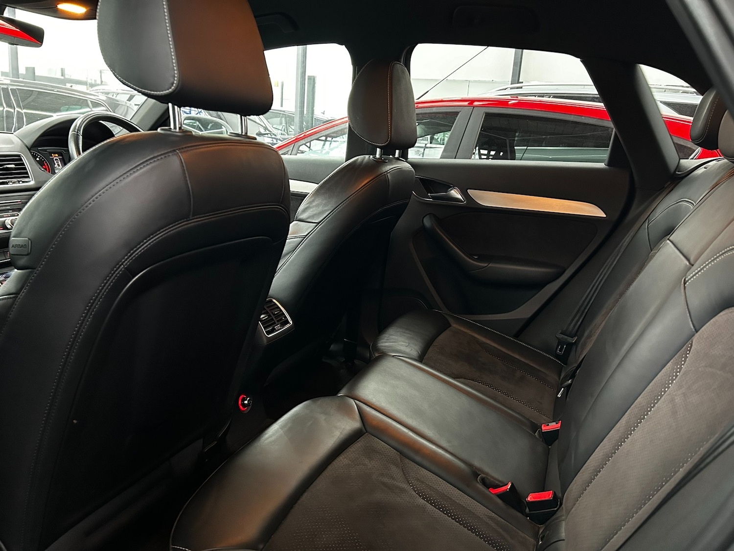 Used Audi Q3 2015 for sale - 76613472: Photo 17