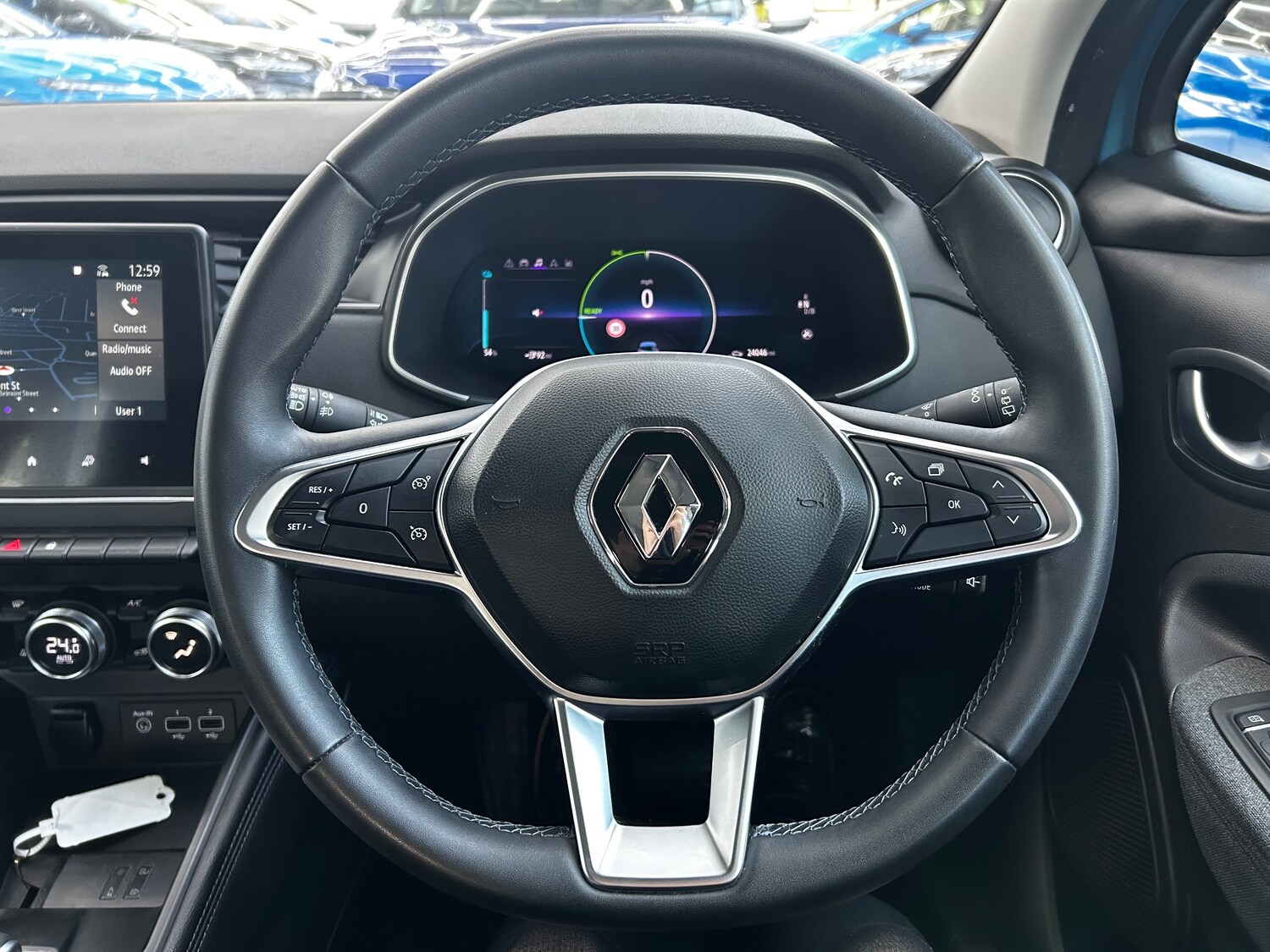 Used Renault Zoe 2021 for sale - 77145904: Photo 11