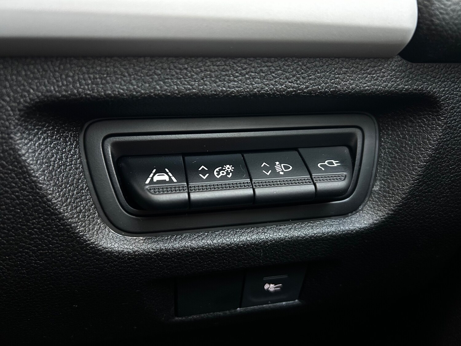 Used Renault Zoe 2021 for sale - 77145904: Photo 17