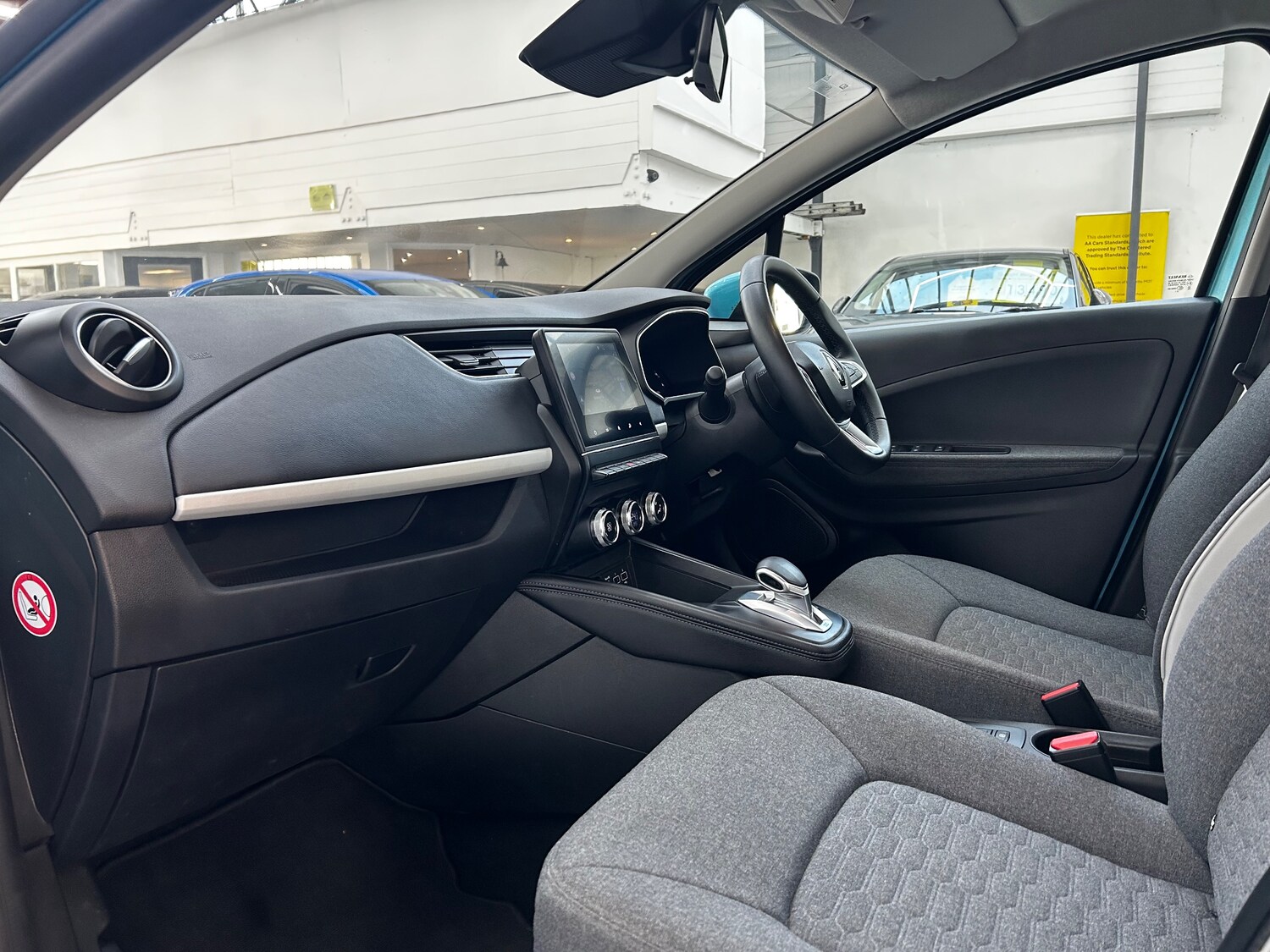 Used Renault Zoe 2021 for sale - 77145904: Photo 18