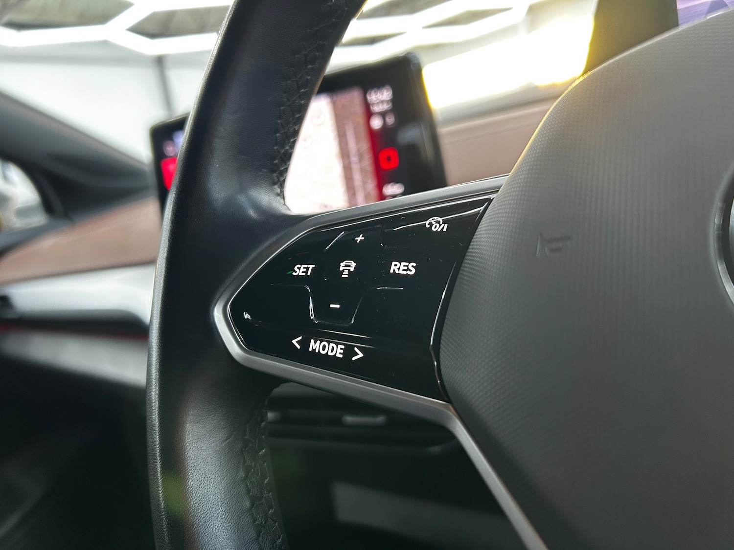 Used Volkswagen ID.4 2022 for sale - 76613482: Photo 5