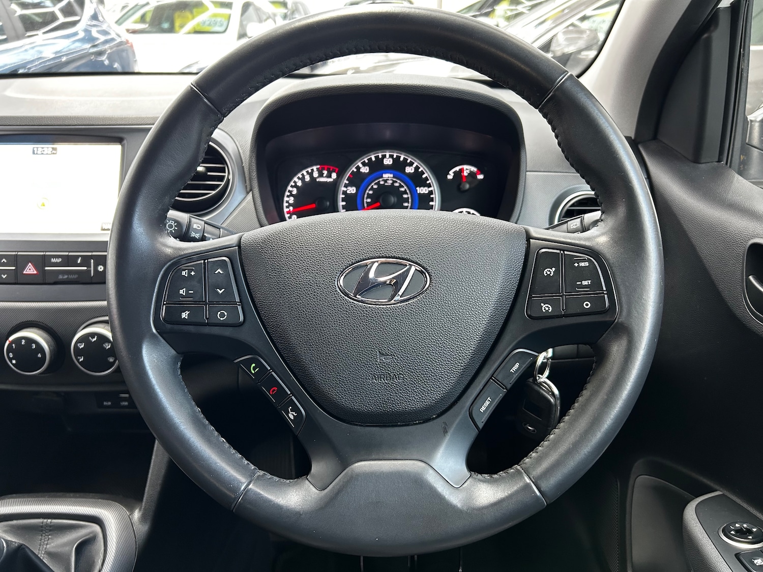 Used Hyundai i10 2019 for sale - 76613504: Photo 10