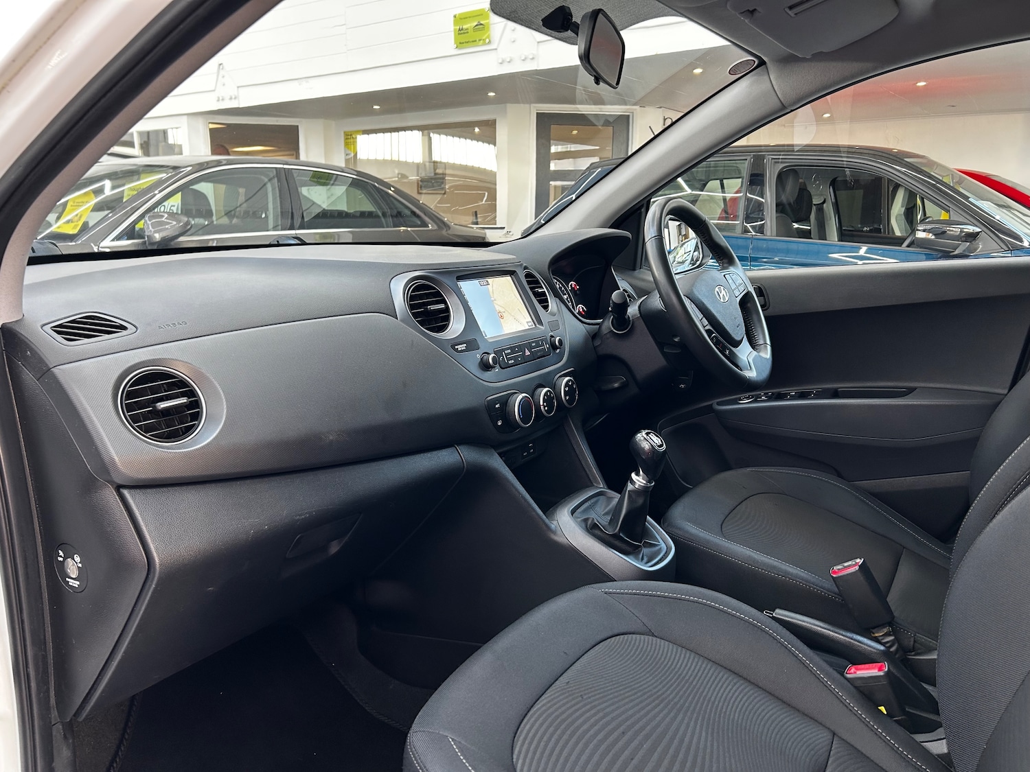 Used Hyundai i10 2019 for sale - 76613504: Photo 13