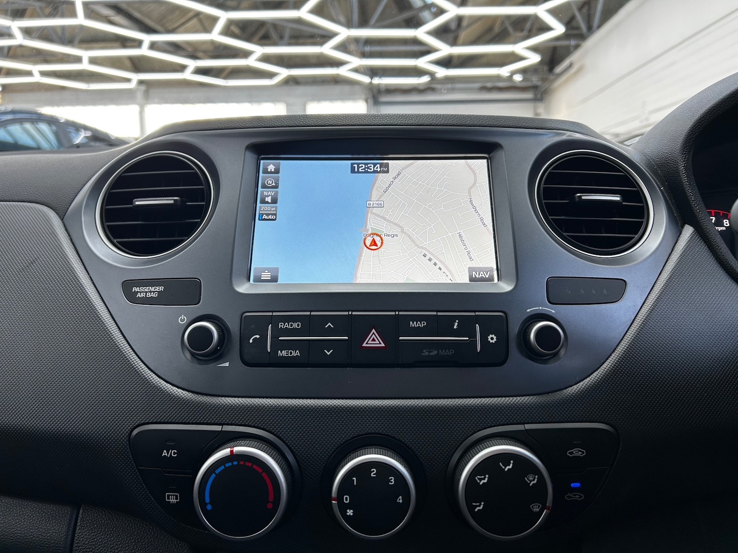 Used Hyundai i10 2019 for sale - 76613504: Photo 15