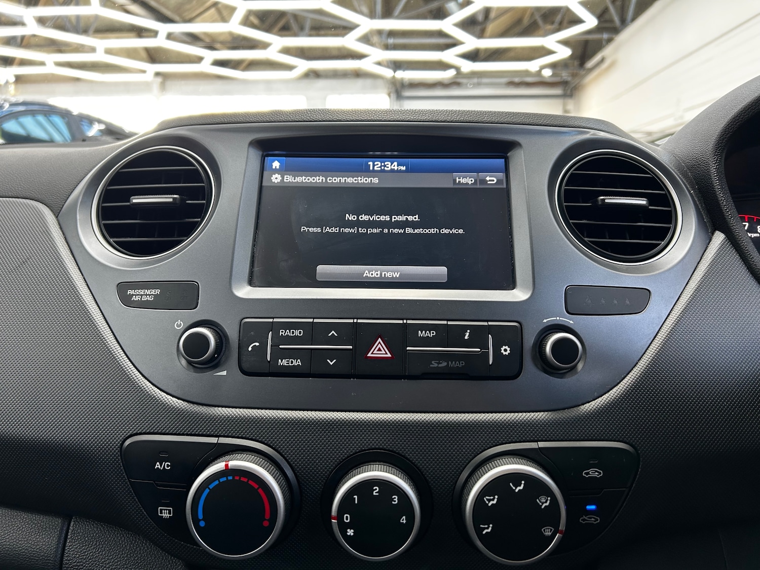 Used Hyundai i10 2019 for sale - 76613504: Photo 17