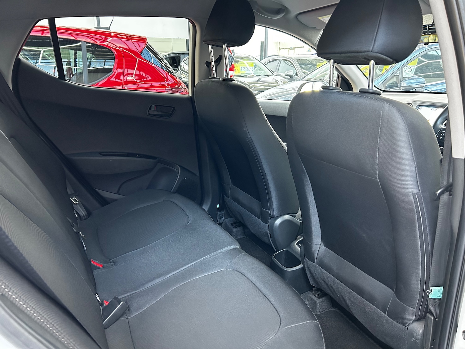 Used Hyundai i10 2019 for sale - 76613504: Photo 20