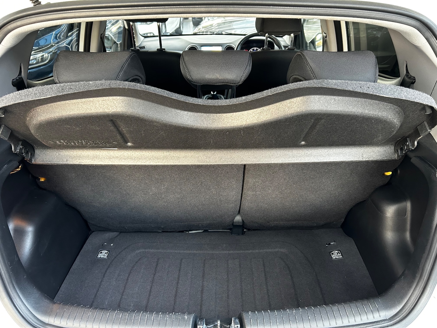 Used Hyundai i10 2019 for sale - 76613504: Photo 22