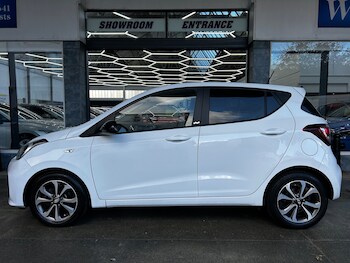Used Hyundai i10 2019 for sale - 76613504: Photo
