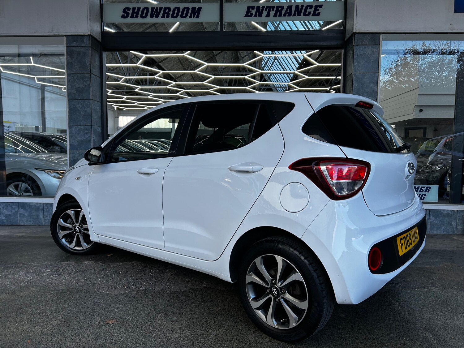 Used Hyundai i10 2019 for sale - 76613504: Photo 5