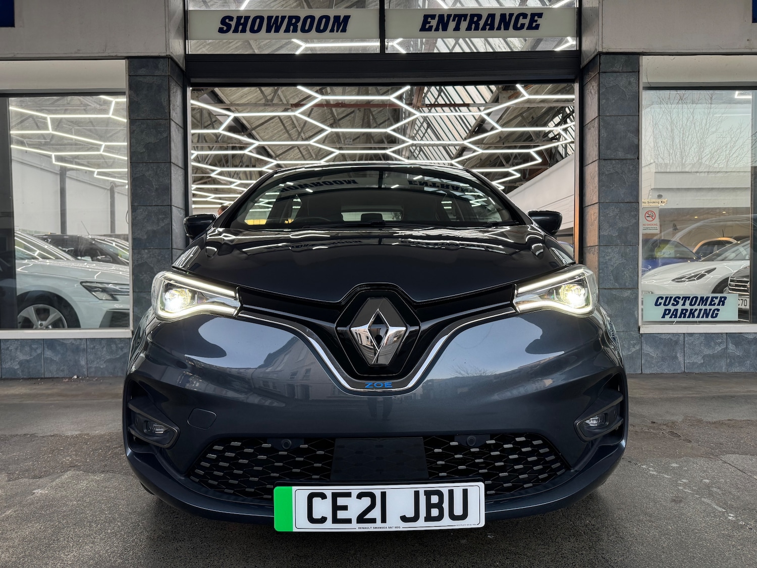 Used Renault Zoe 2021 for sale - 76985655: Photo 2
