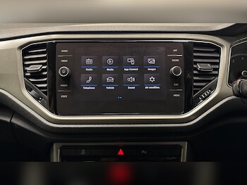 Used Volkswagen T-Roc 2020 for sale - 76613499: Photo