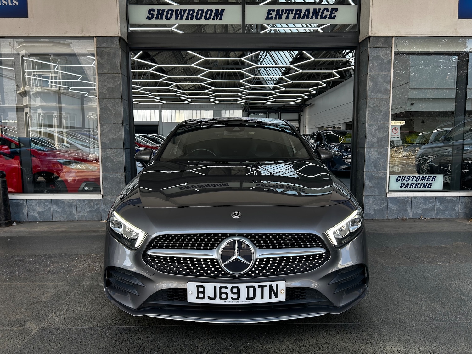 Used Mercedes-Benz A-Class 2019 for sale - 76613491: Photo 2