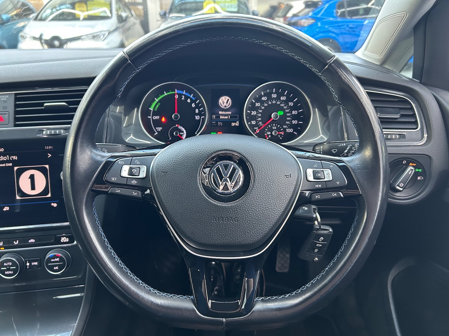 Used Volkswagen Golf 2020 for sale - 77631361: Photo 10