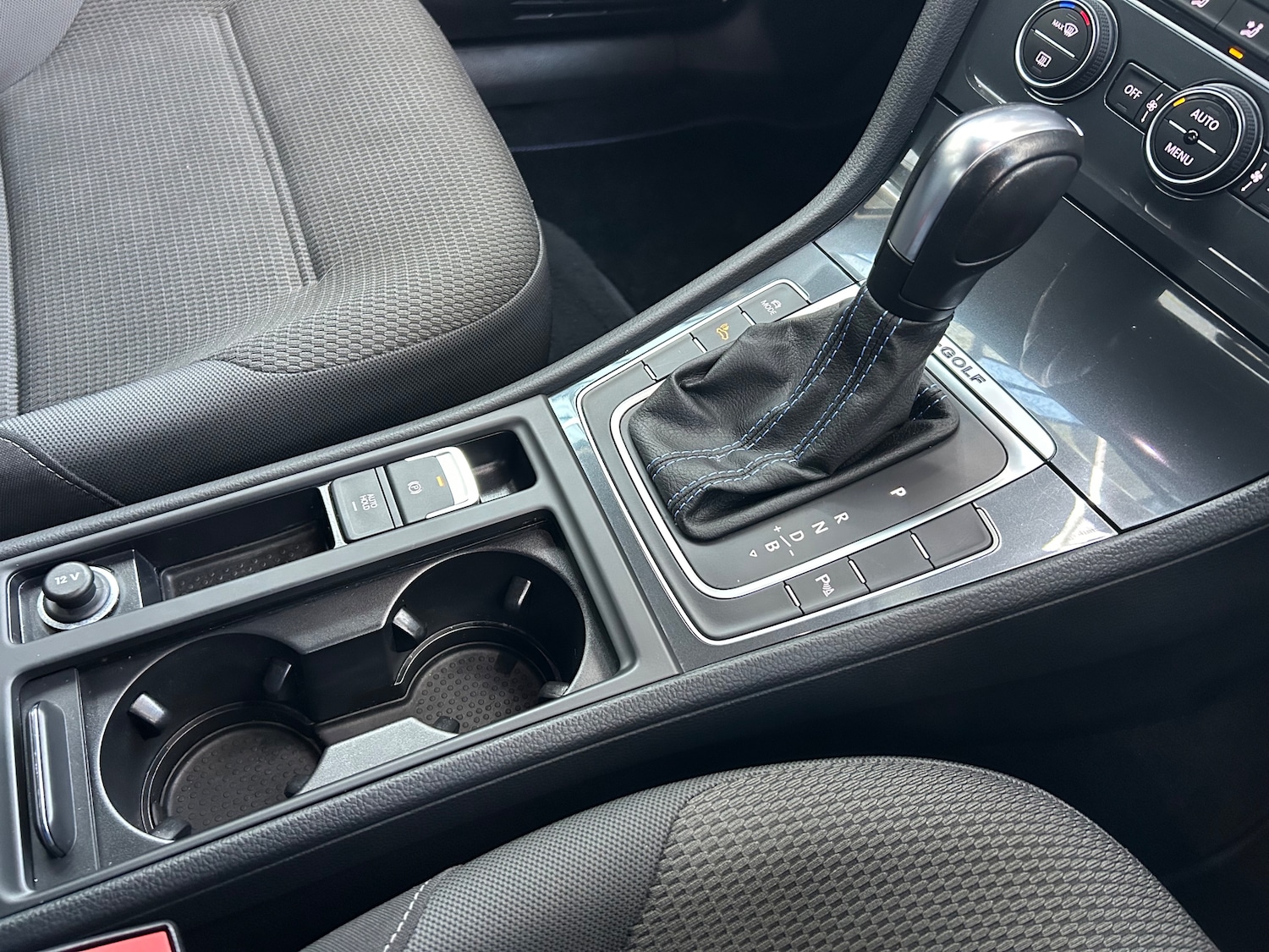 Used Volkswagen Golf 2020 for sale - 77631361: Photo 20