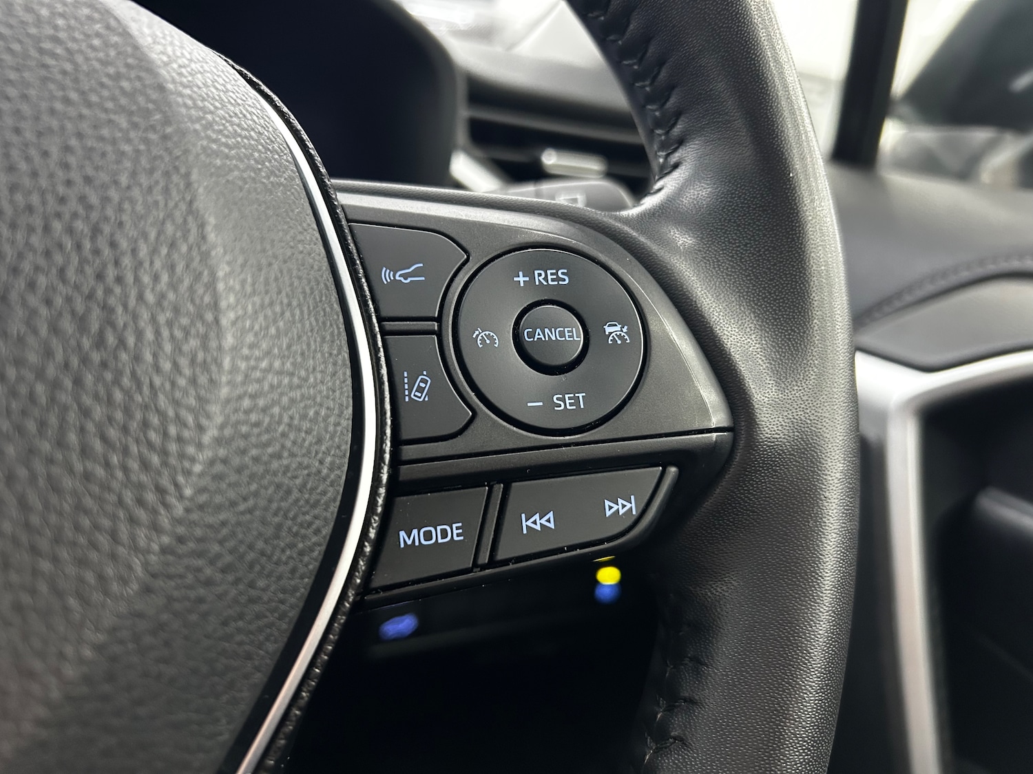 Used Toyota RAV4 2021 for sale - 76905182: Photo 14