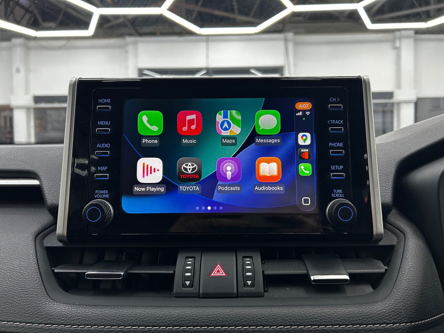 Used Toyota RAV4 2021 for sale - 76905182: Photo 23