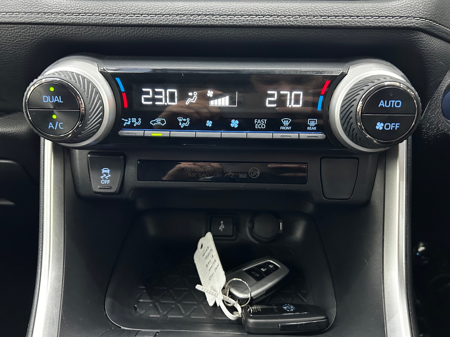 Used Toyota RAV4 2021 for sale - 76905182: Photo 25