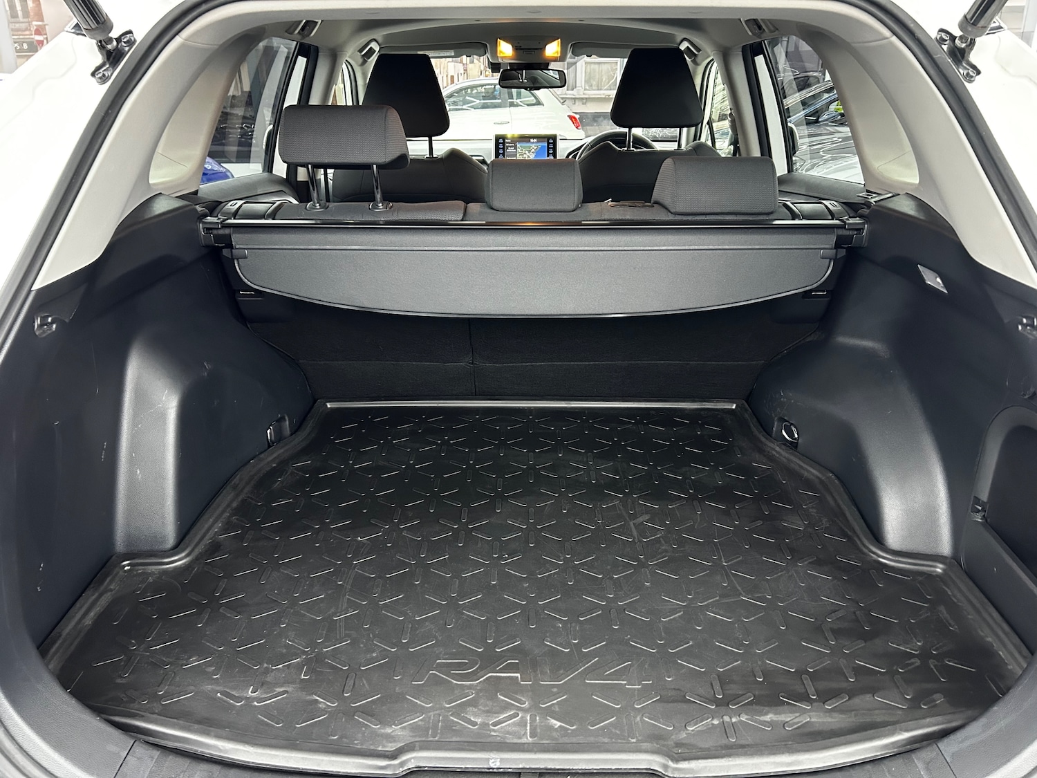 Used Toyota RAV4 2021 for sale - 76905182: Photo 29