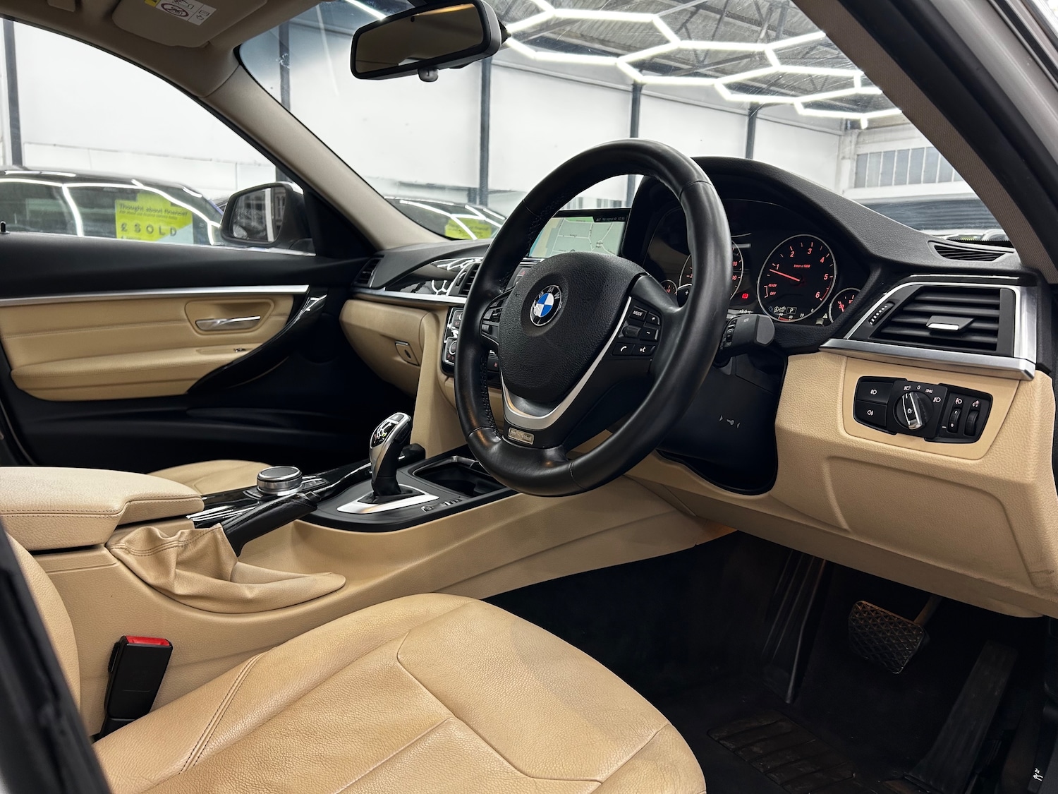 Used BMW 3 Series 2017 for sale - 76613474: Photo 10