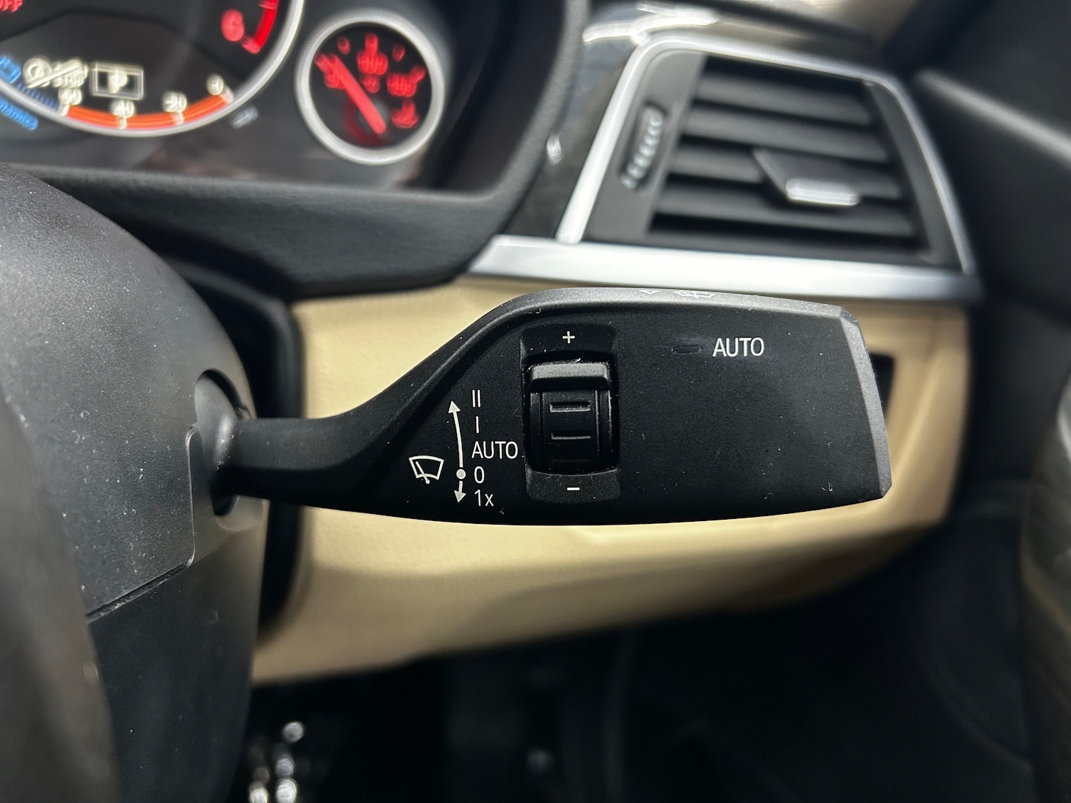 Used BMW 3 Series 2017 for sale - 76613474: Photo 14