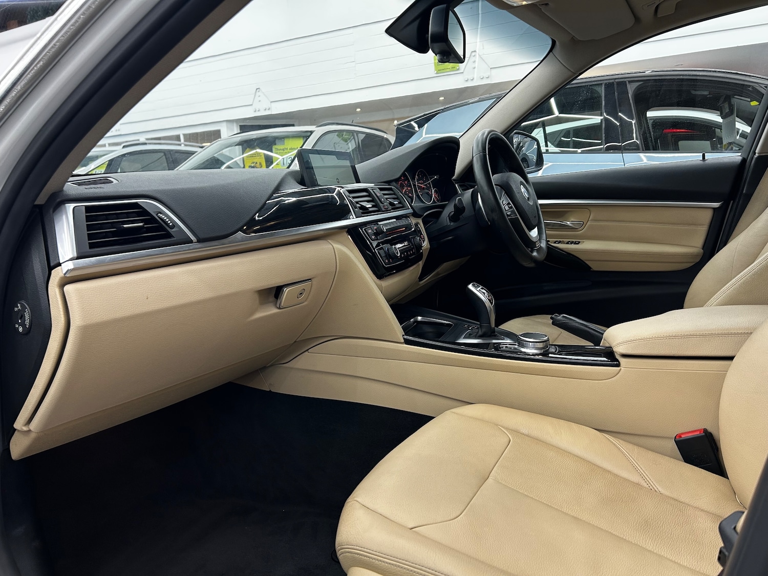 Used BMW 3 Series 2017 for sale - 76613474: Photo 16