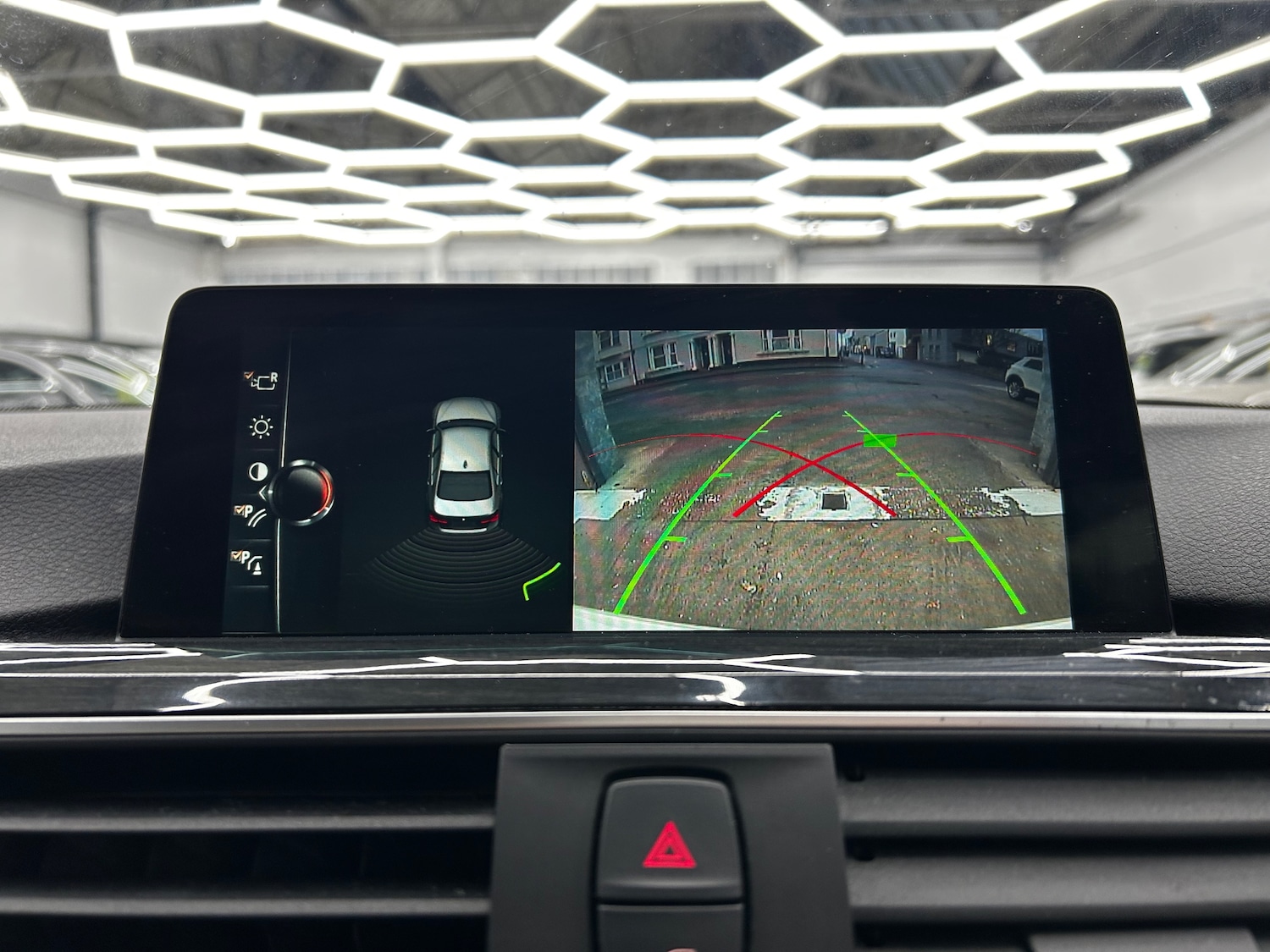 Used BMW 3 Series 2017 for sale - 76613474: Photo 21