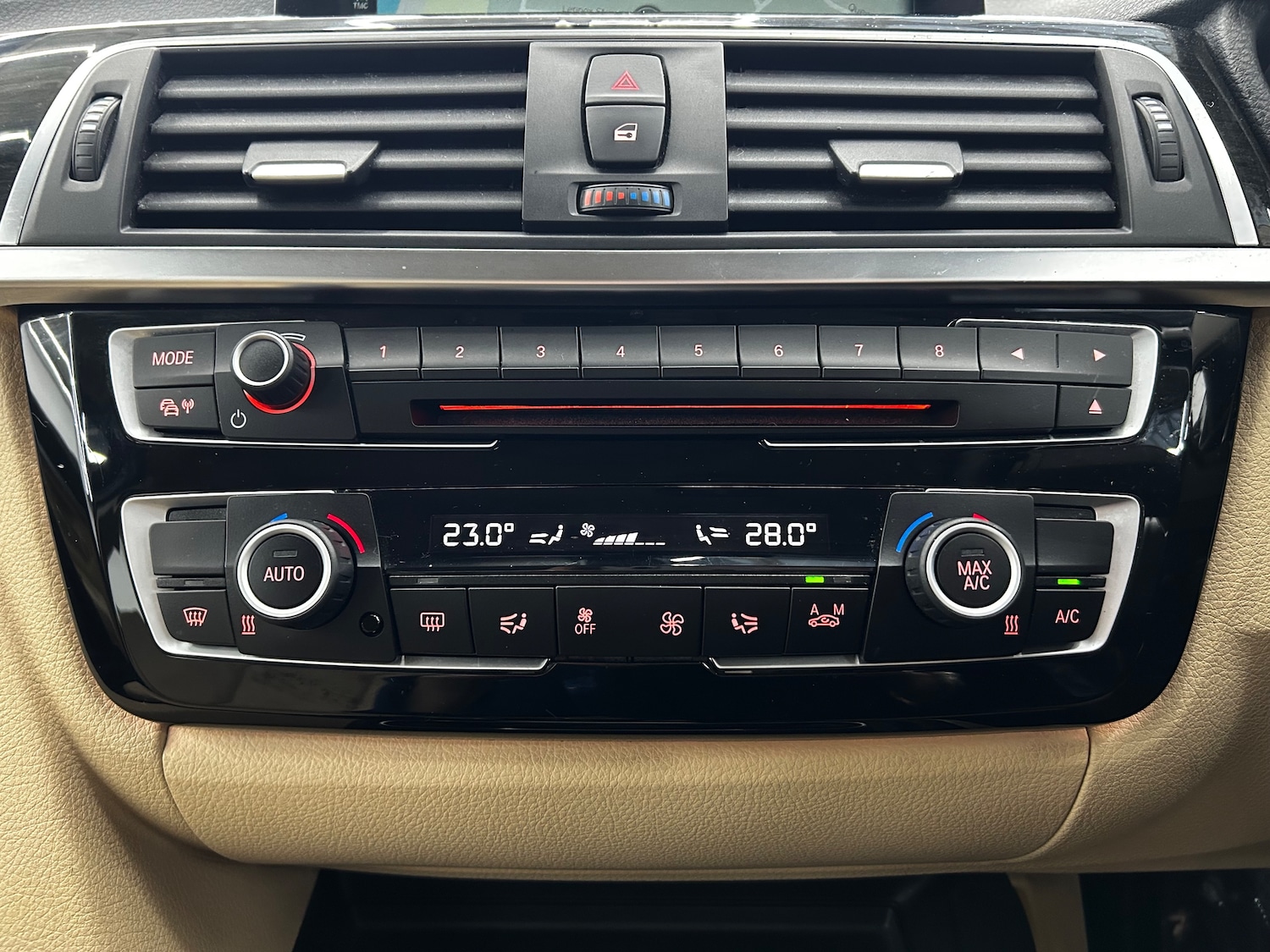 Used BMW 3 Series 2017 for sale - 76613474: Photo 22