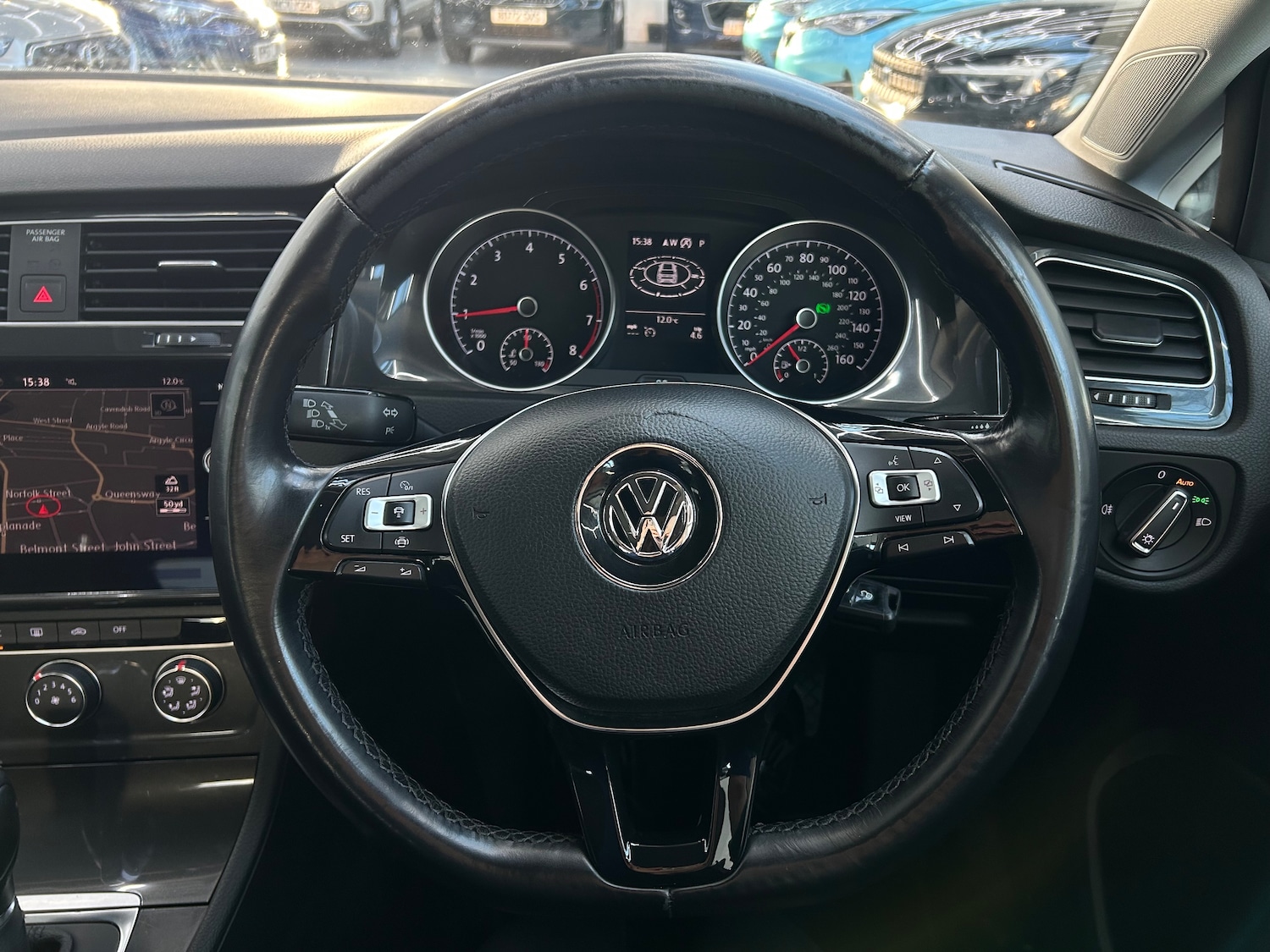Used Volkswagen Golf 2018 for sale - 77703312: Photo 10