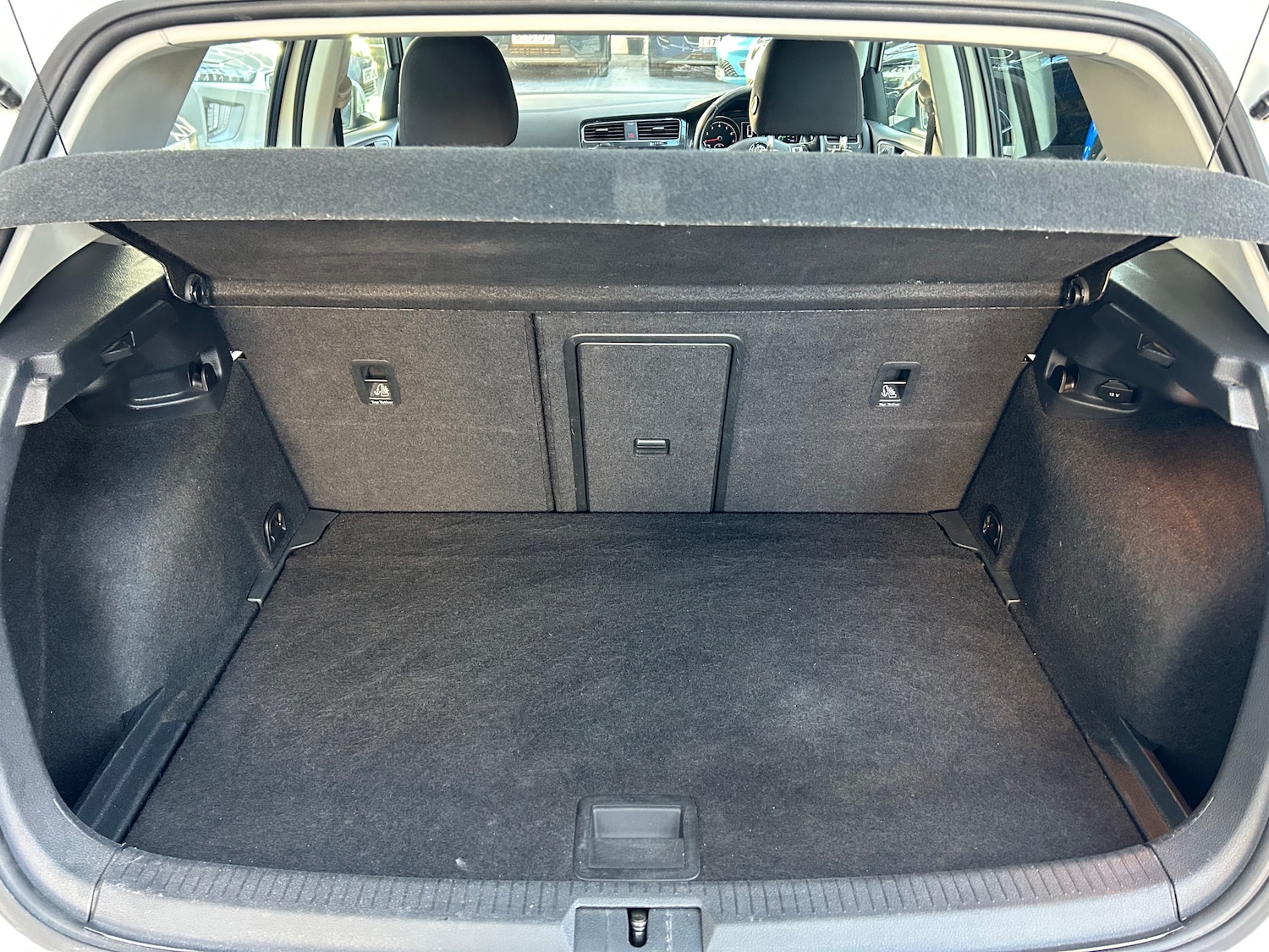 Used Volkswagen Golf 2018 for sale - 77703312: Photo 24