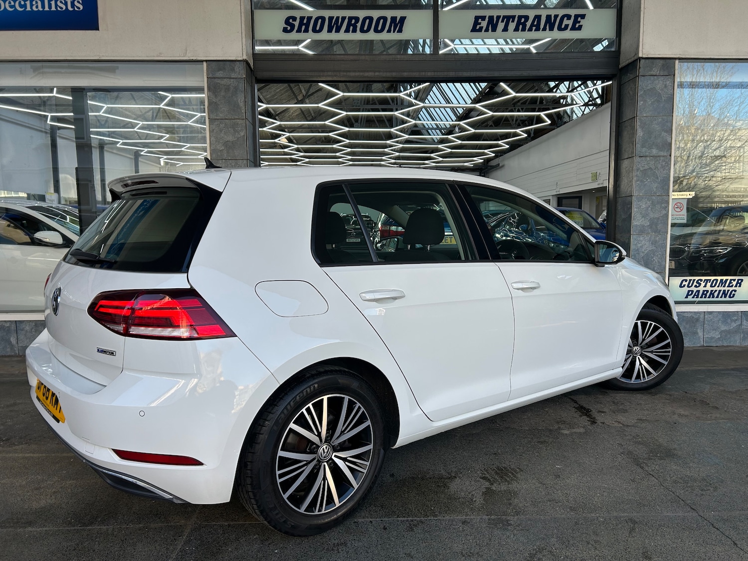Used Volkswagen Golf 2018 for sale - 77703312: Photo 7