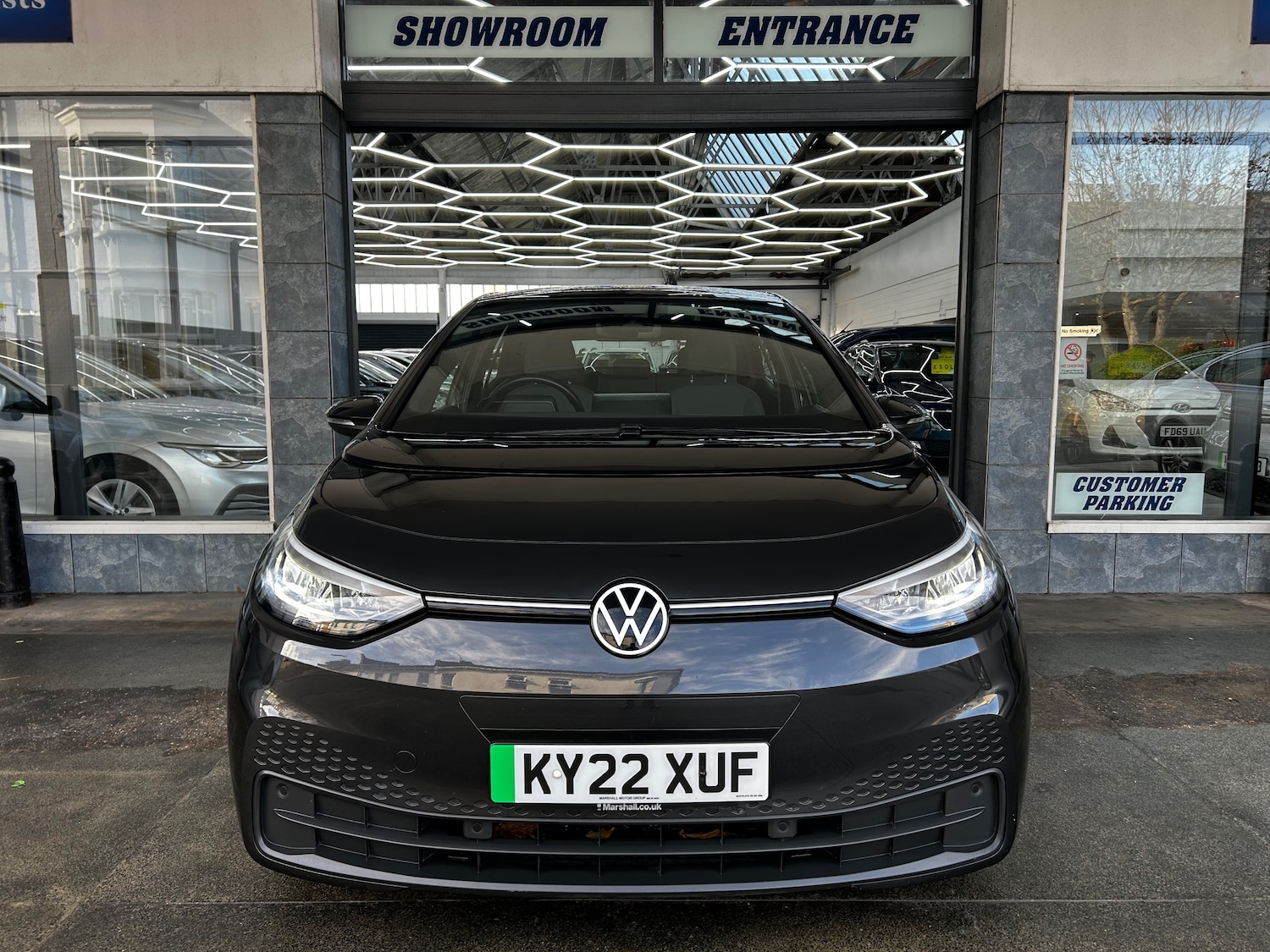 Used Volkswagen ID.3 2022 for sale - 76613477: Photo 2