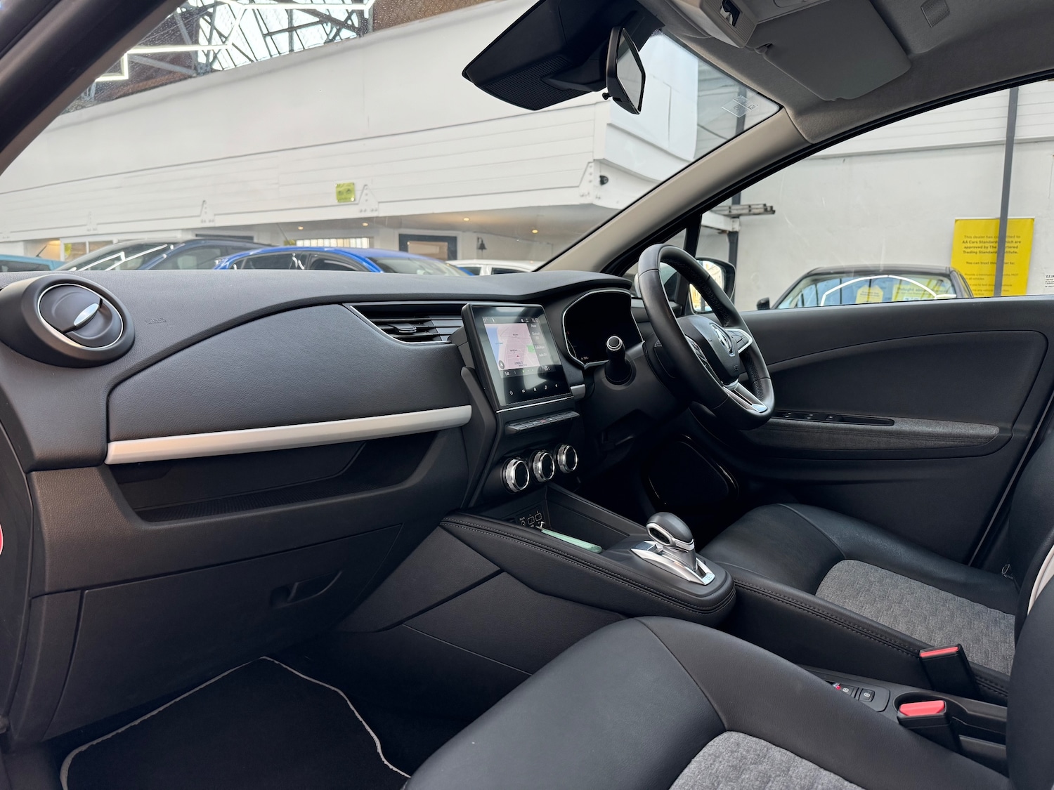 Used Renault Zoe 2021 for sale - 77287342: Photo 13