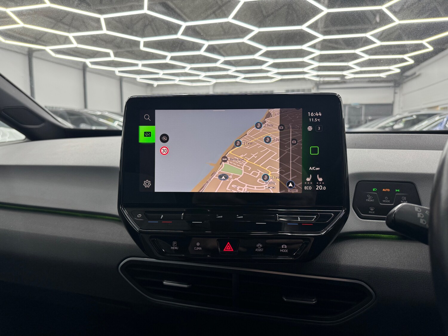 Used Volkswagen ID.3 2021 for sale - 76972977: Photo 25