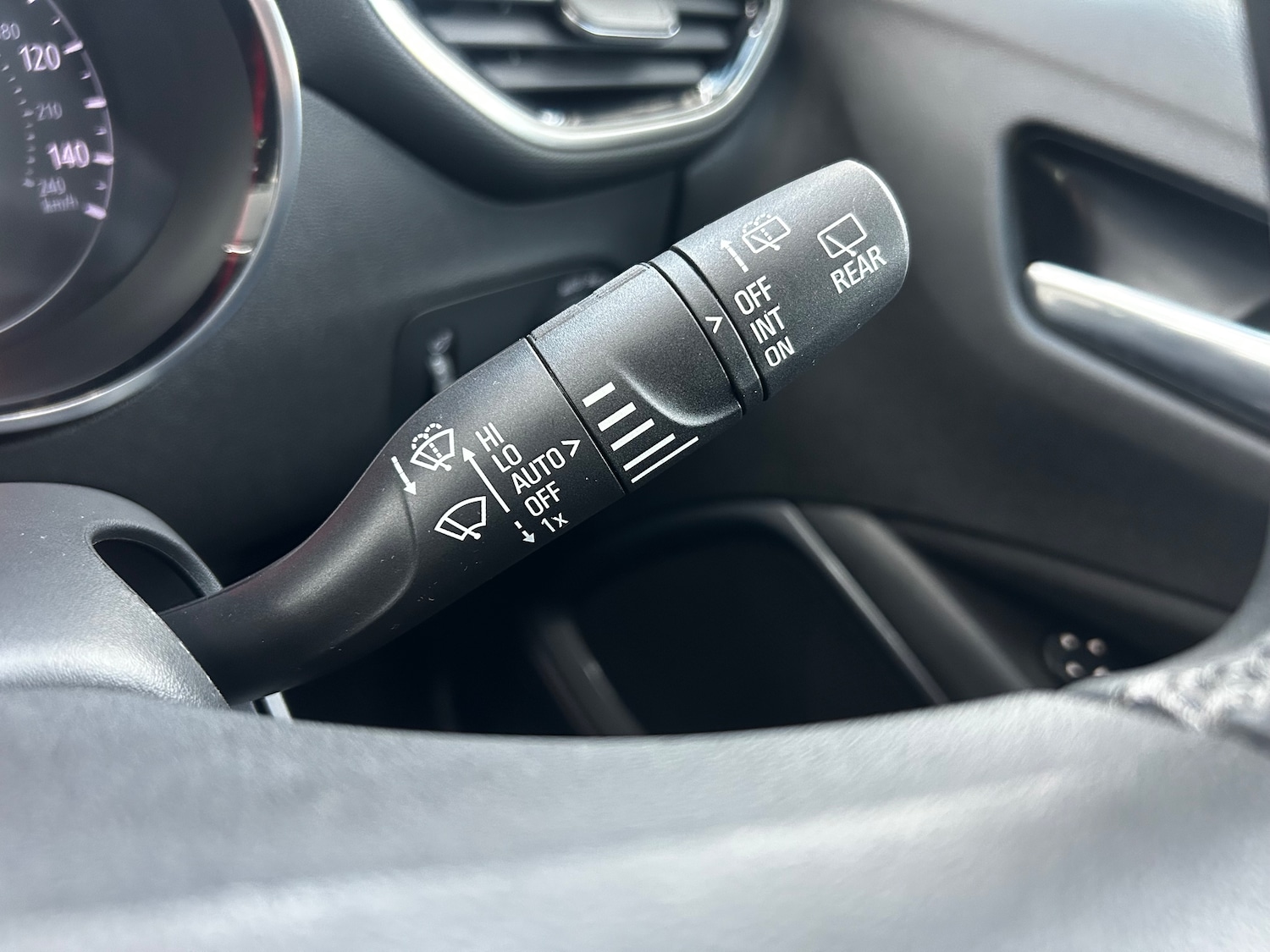 Used Vauxhall Crossland 2022 for sale - 76613490: Photo 13