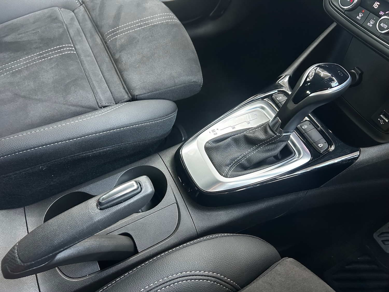 Used Vauxhall Crossland 2022 for sale - 76613490: Photo 24