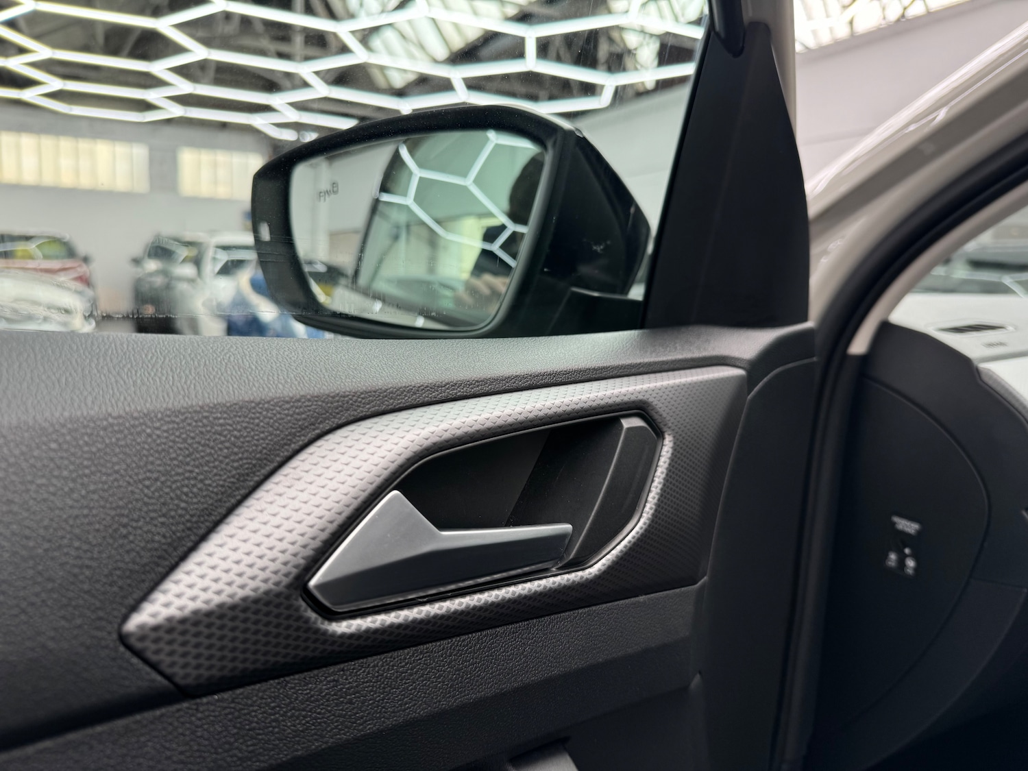 Used Volkswagen T-Cross 2022 for sale - 76613483: Photo 15