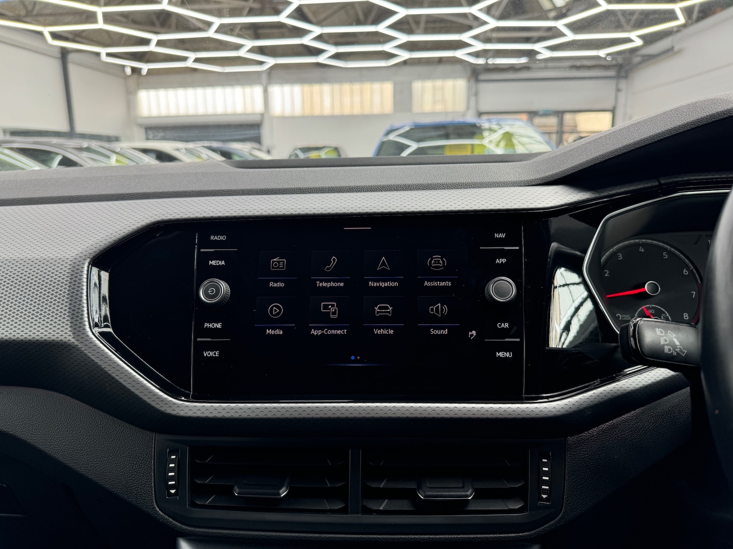 Used Volkswagen T-Cross 2022 for sale - 76613483: Photo 17