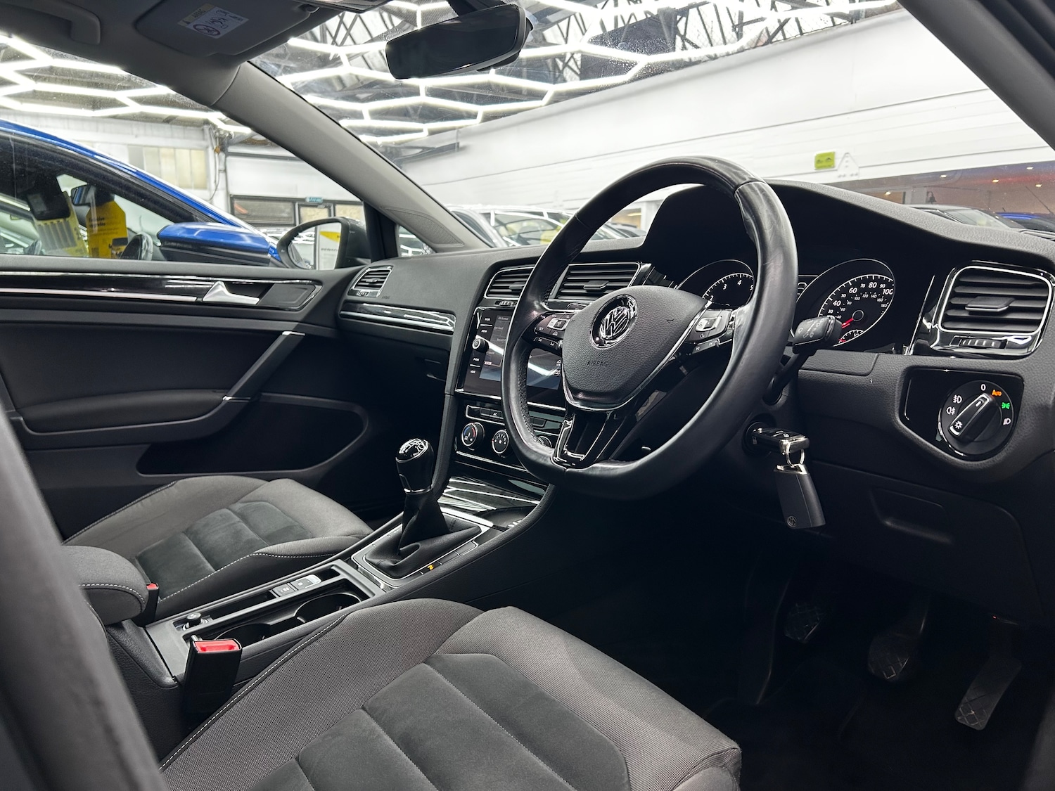 Used Volkswagen Golf 2017 for sale - 76613480: Photo 10