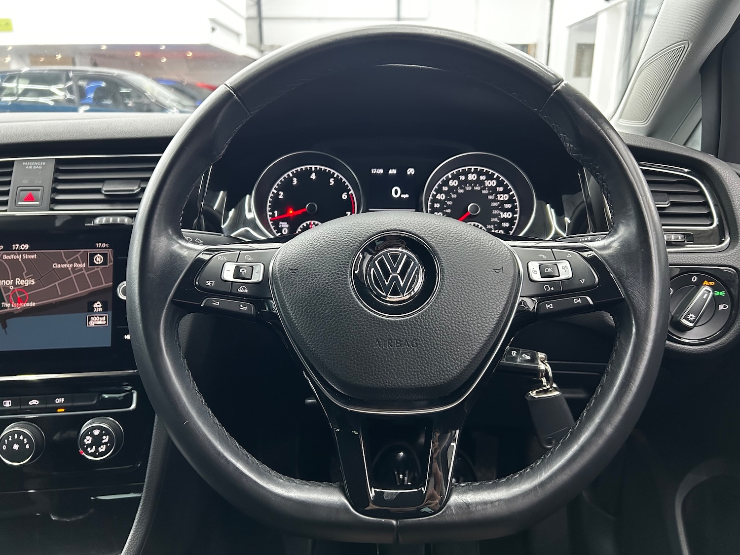 Used Volkswagen Golf 2017 for sale - 76613480: Photo 11