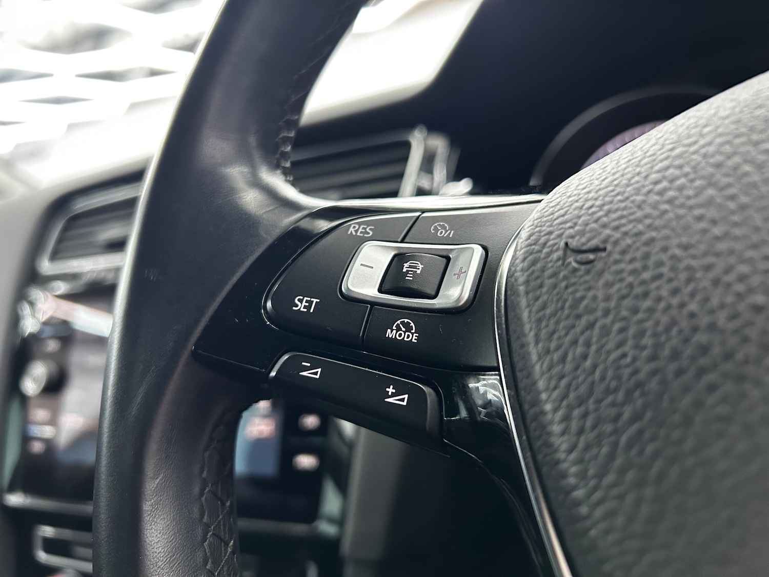 Used Volkswagen Golf 2017 for sale - 76613480: Photo 12