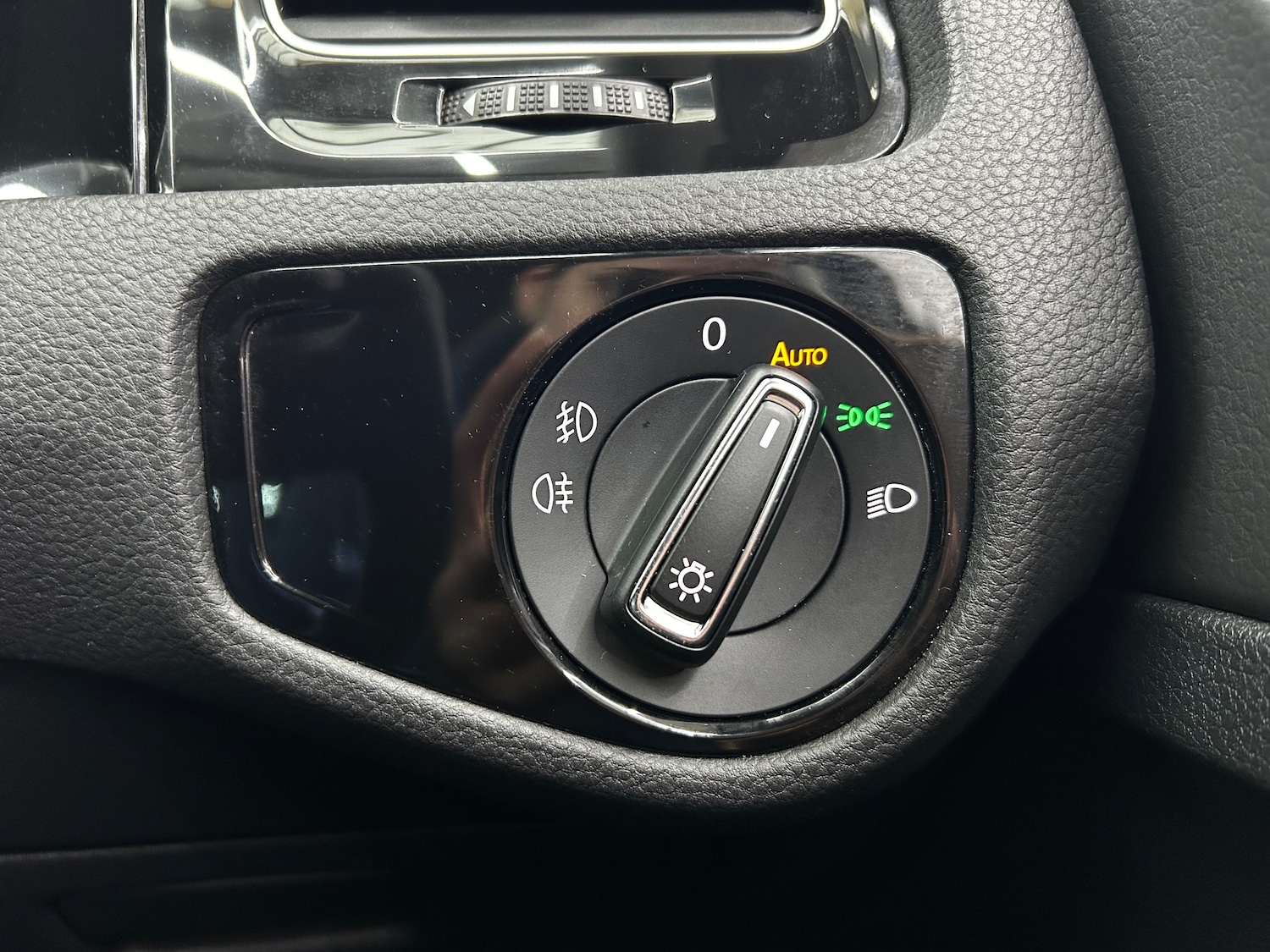 Used Volkswagen Golf 2017 for sale - 76613480: Photo 14