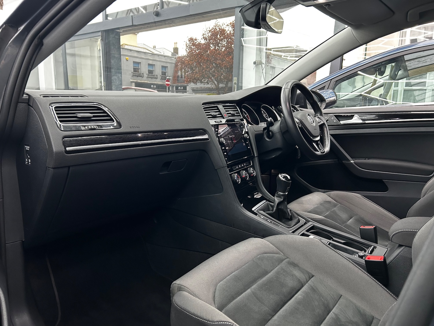 Used Volkswagen Golf 2017 for sale - 76613480: Photo 15