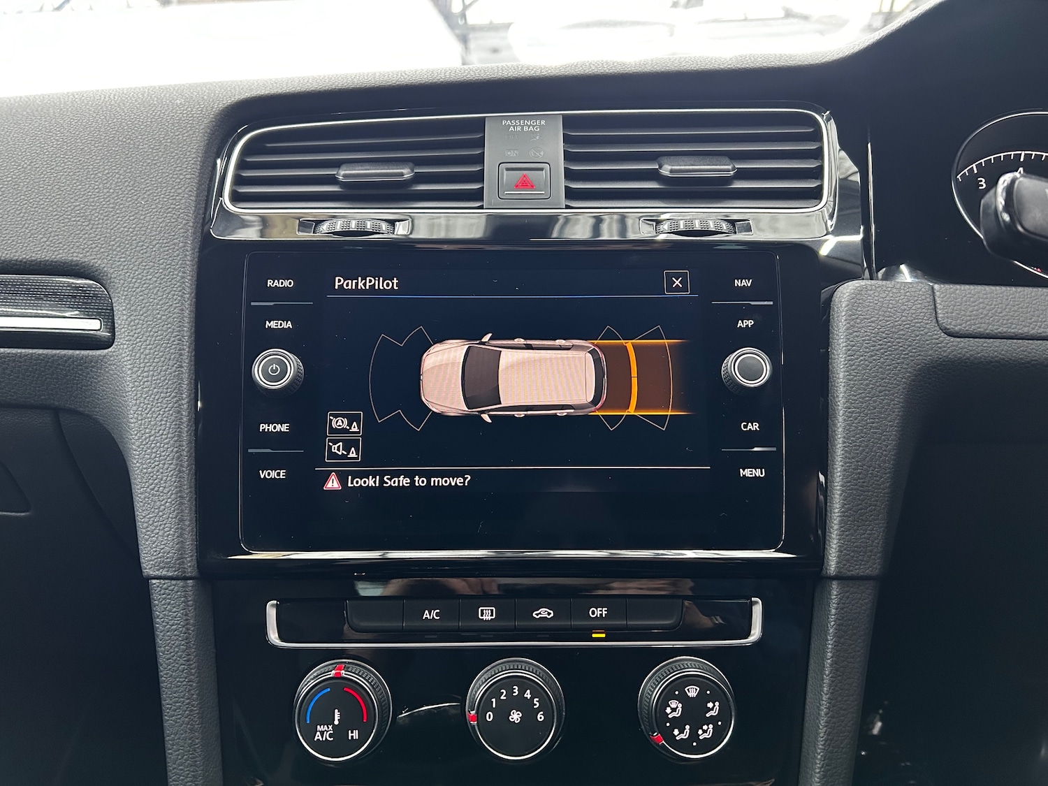 Used Volkswagen Golf 2017 for sale - 76613480: Photo 22