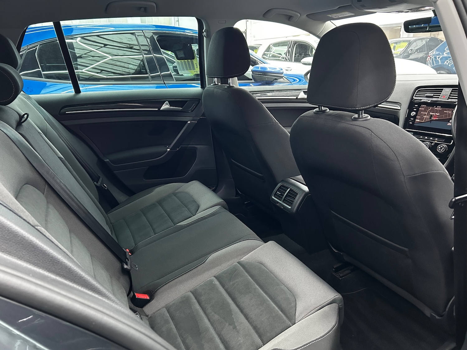 Used Volkswagen Golf 2017 for sale - 76613480: Photo 24