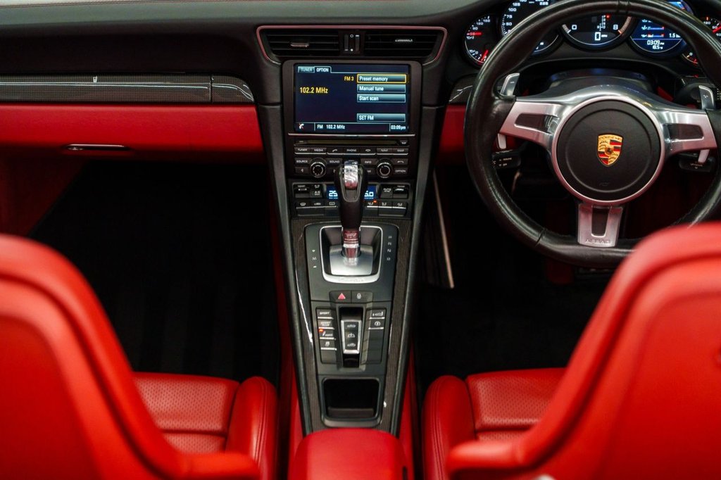 Used Porsche 911 2015 for sale - 76223463: Photo 24