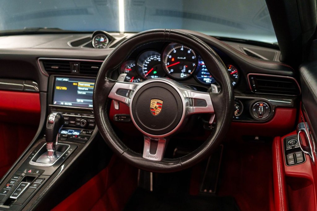 Used Porsche 911 2015 for sale - 76223463: Photo 25